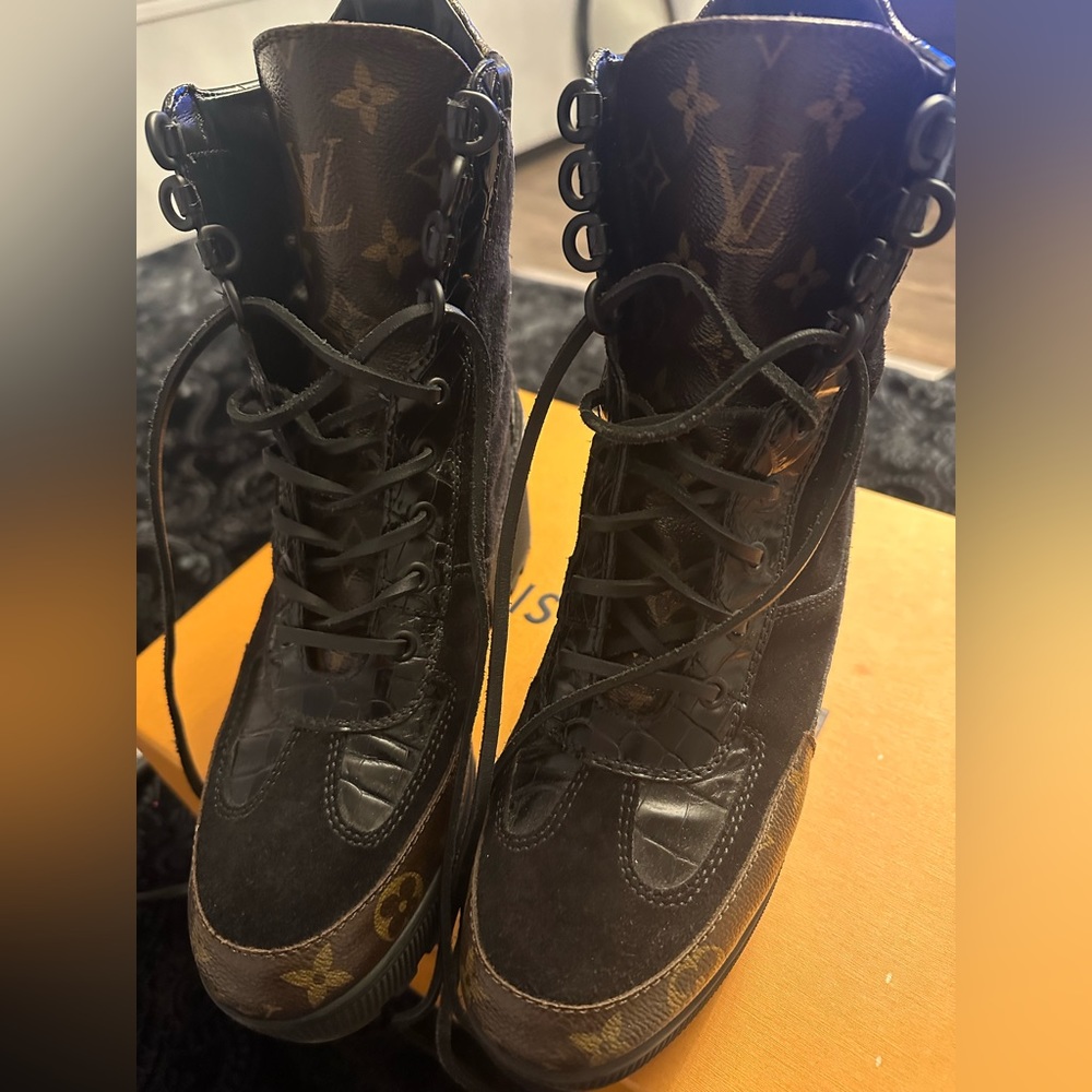 Louis Vuitton Desert Laureate Boots